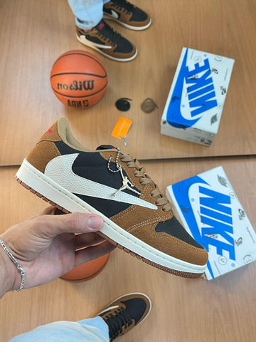 Nk Travis Scott x Air Jordan 1 Low OG Revers