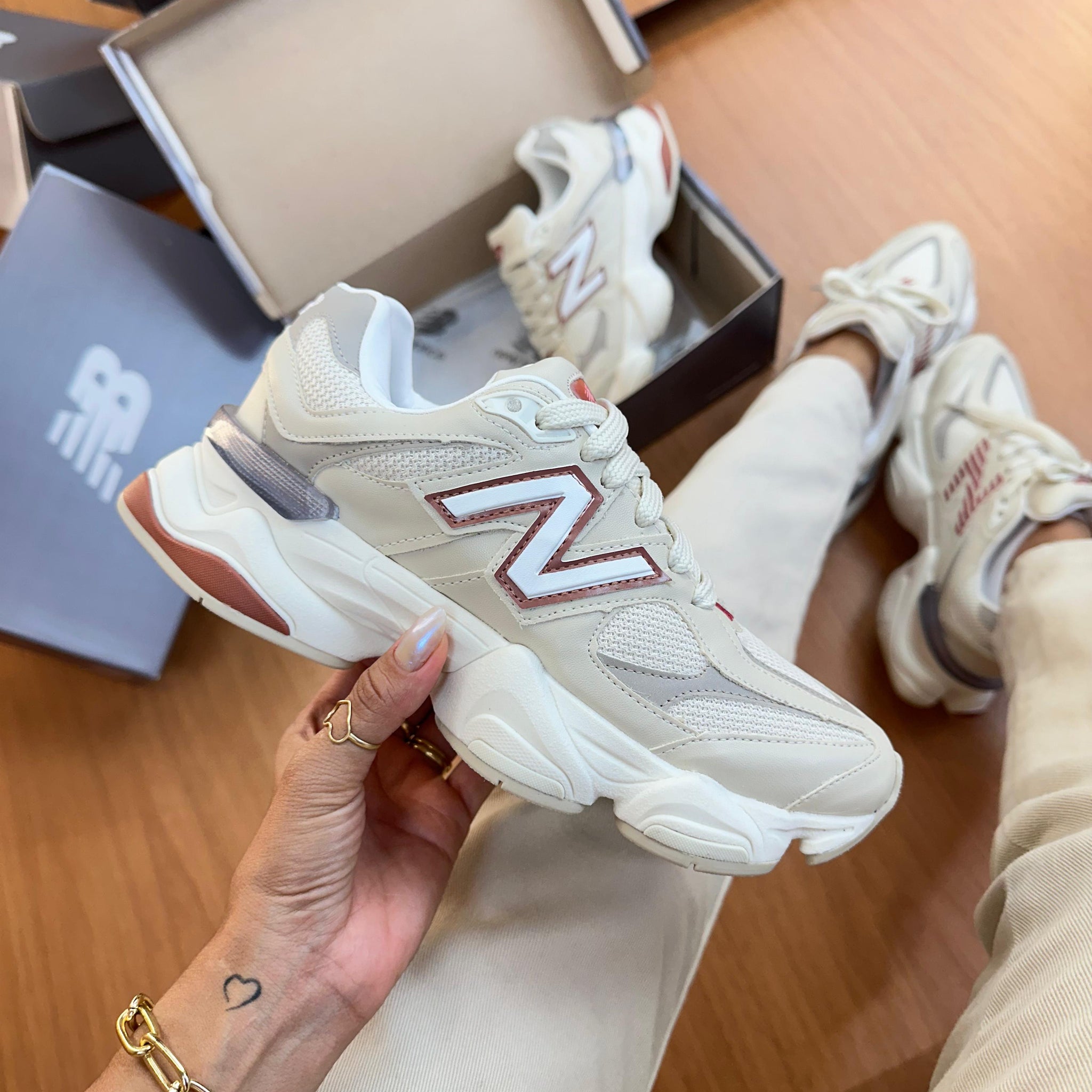 Nb 9060 Prime Bco/Marrom