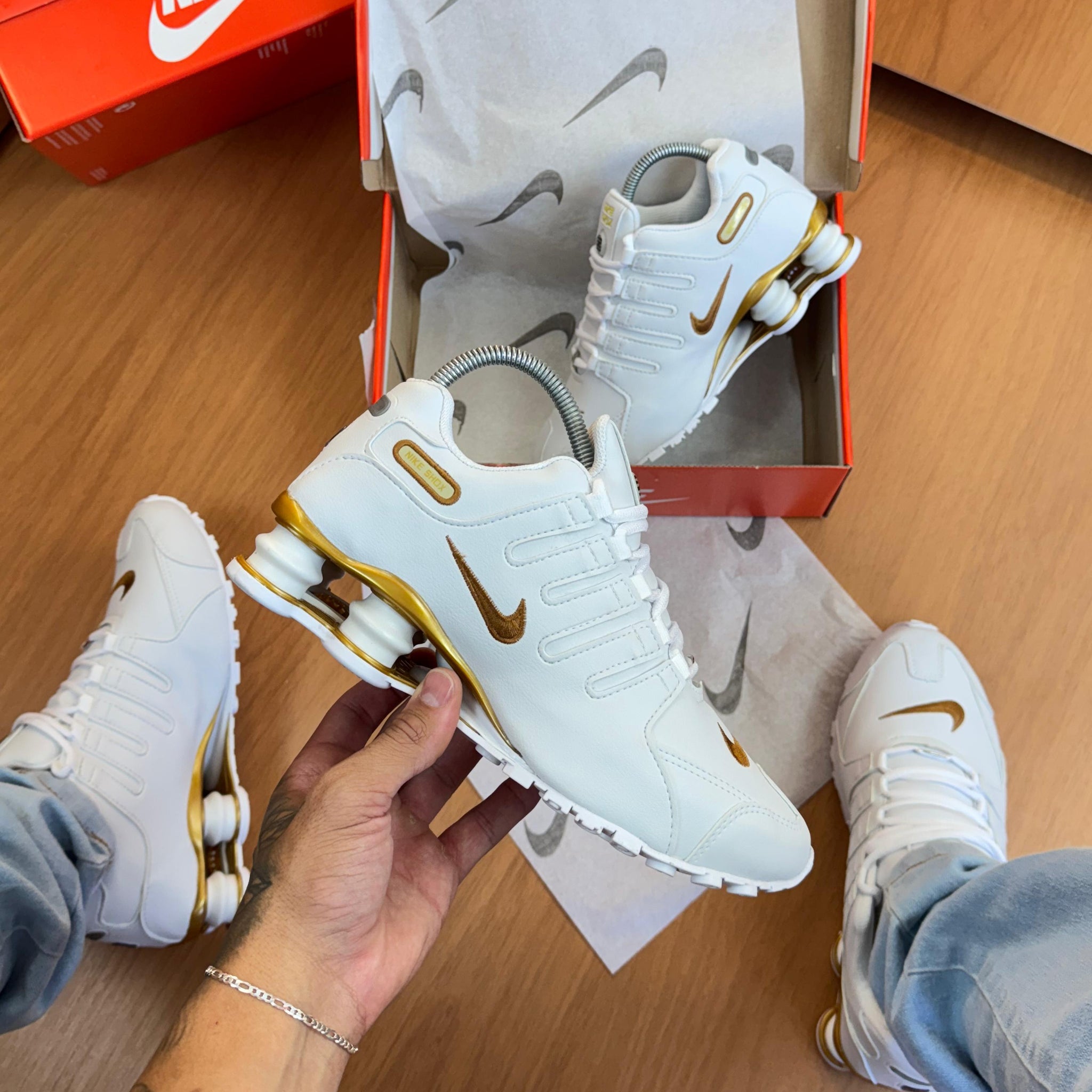 Nk Shox NZ Prime Branco/Ouro