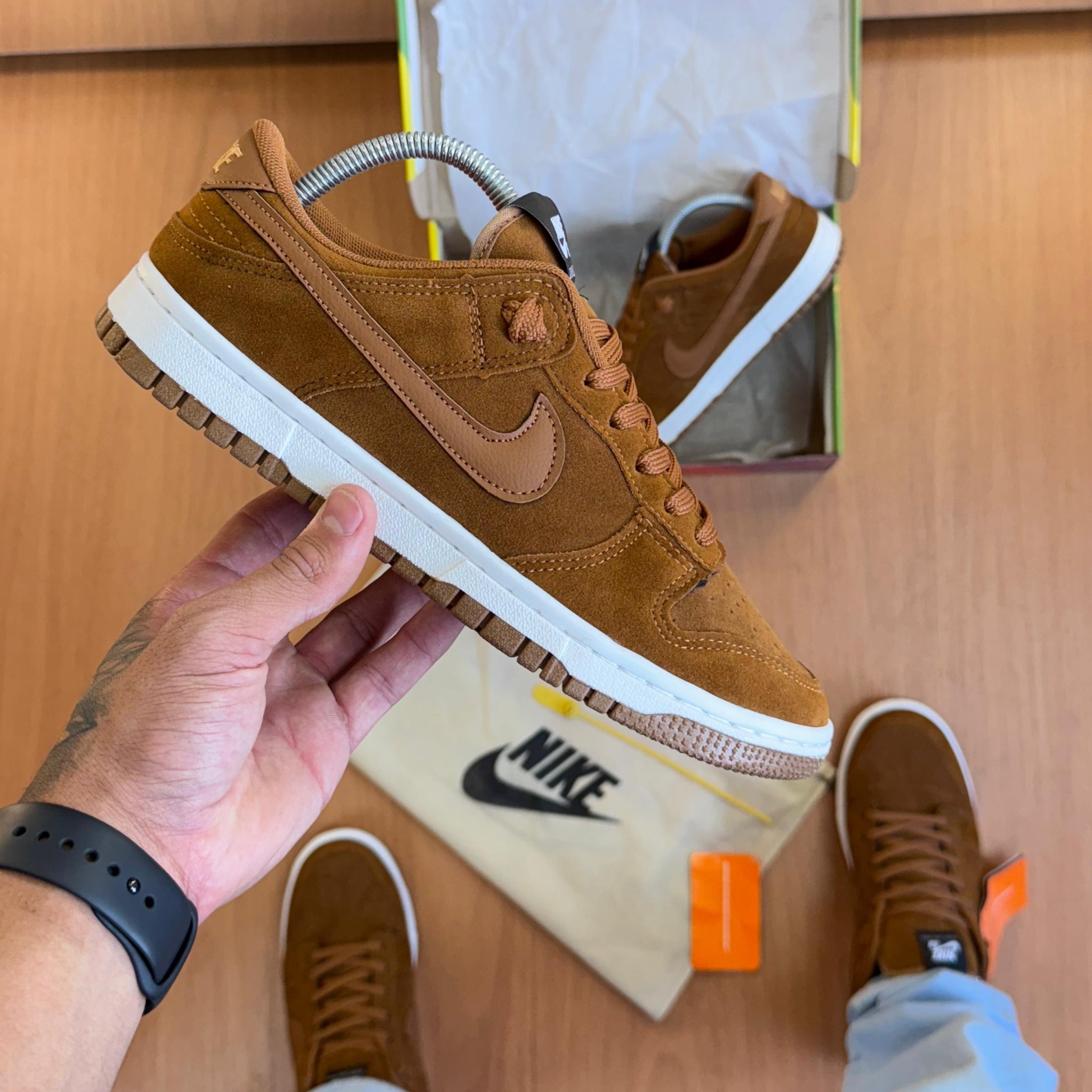 Nk Dunk Low Pro Camurça Marrom