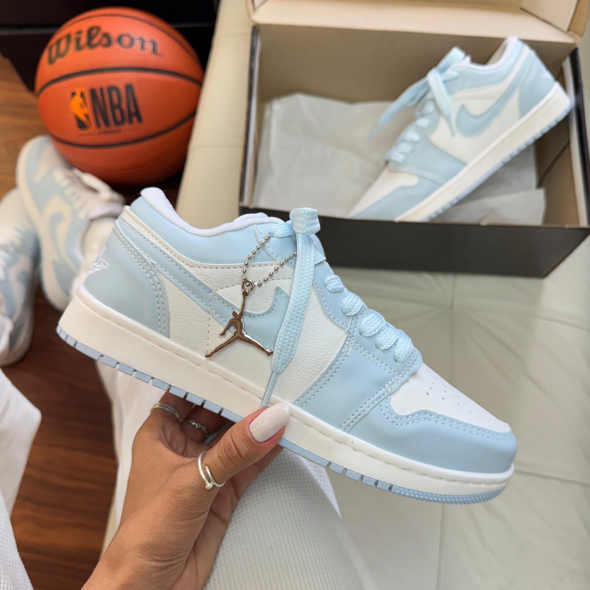 Jordan Branco/azul