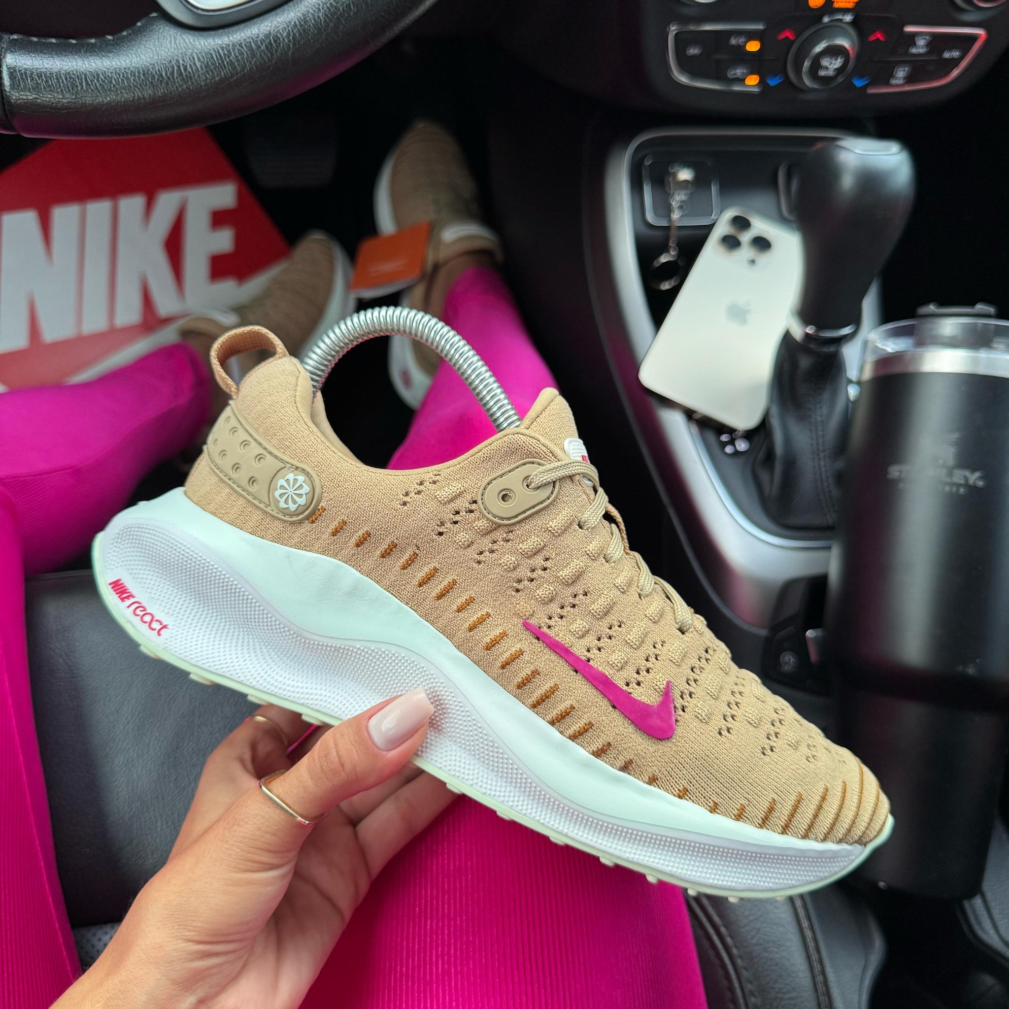 Nk Reactx Infinity Run 4 Bege/Pink