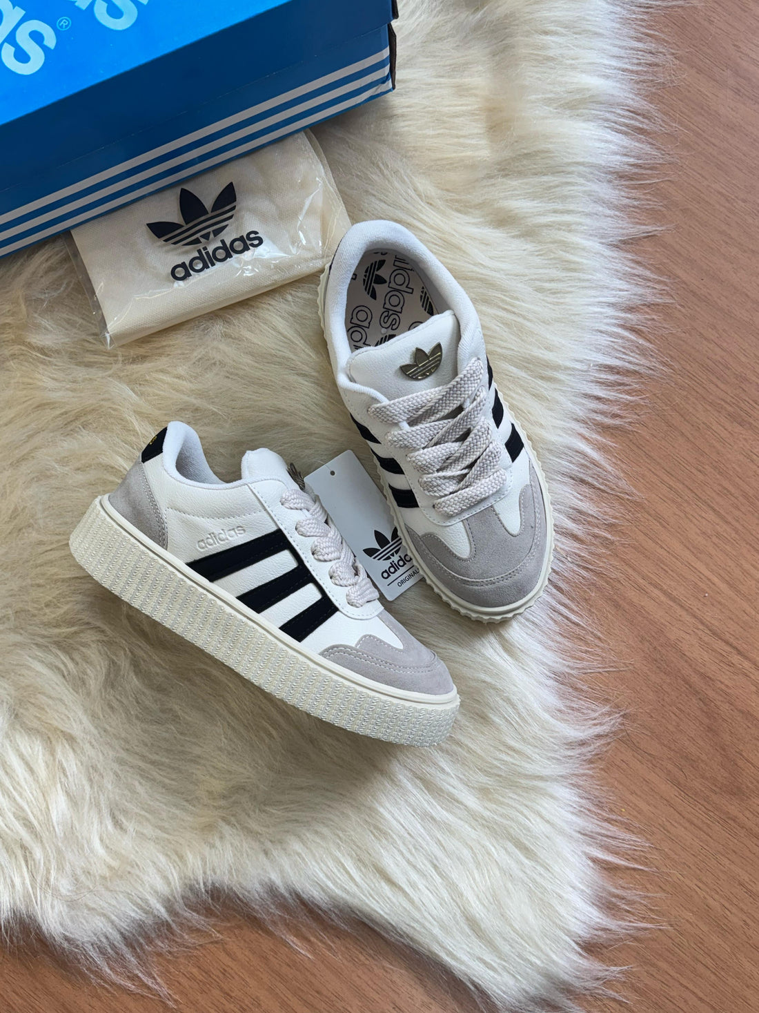 Ad Trat_Sup Off white