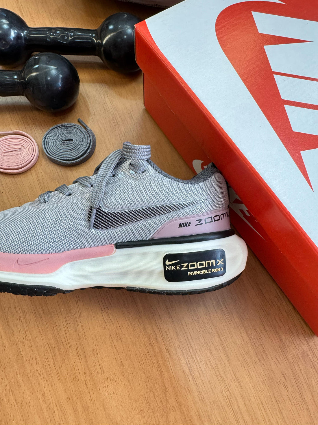 Nk Invencible Run 3 Cinza/Rosê