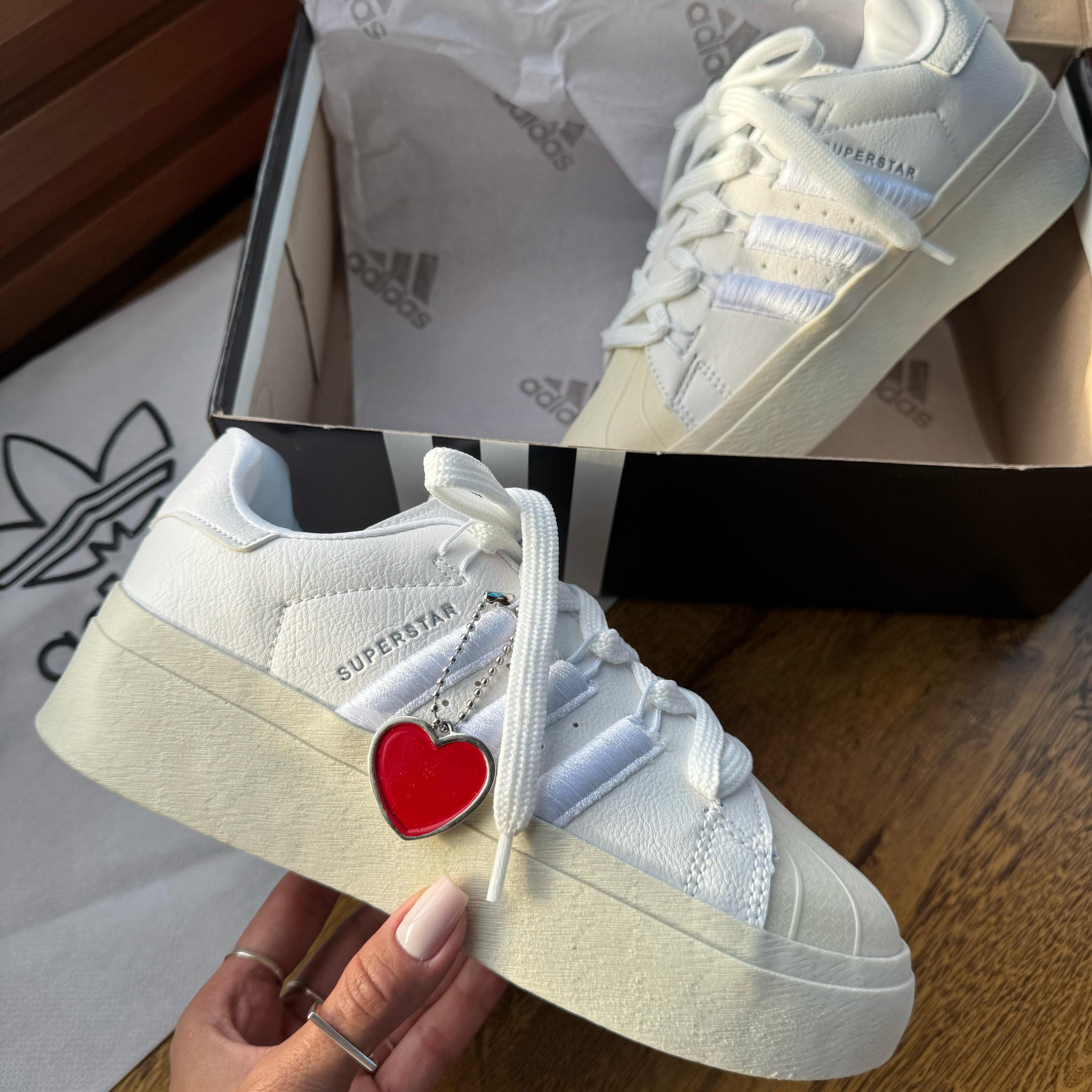 Ad Superstar Bonega Branco