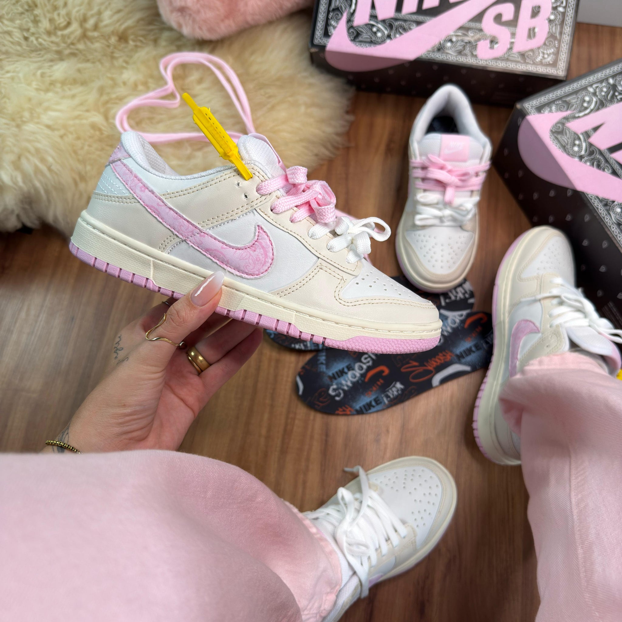 Nk Dunk Sb Low Paisley flowers